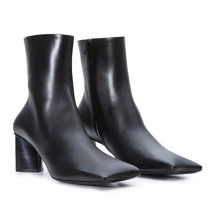 Balenciaga Moon boots - No box